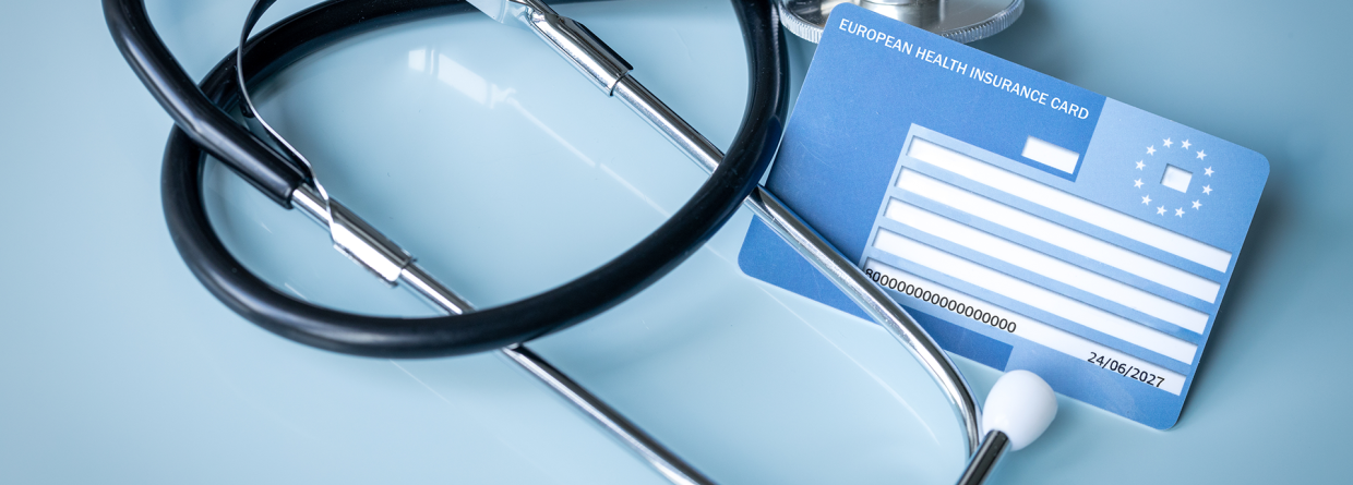 European health insurance card met stethoscoop